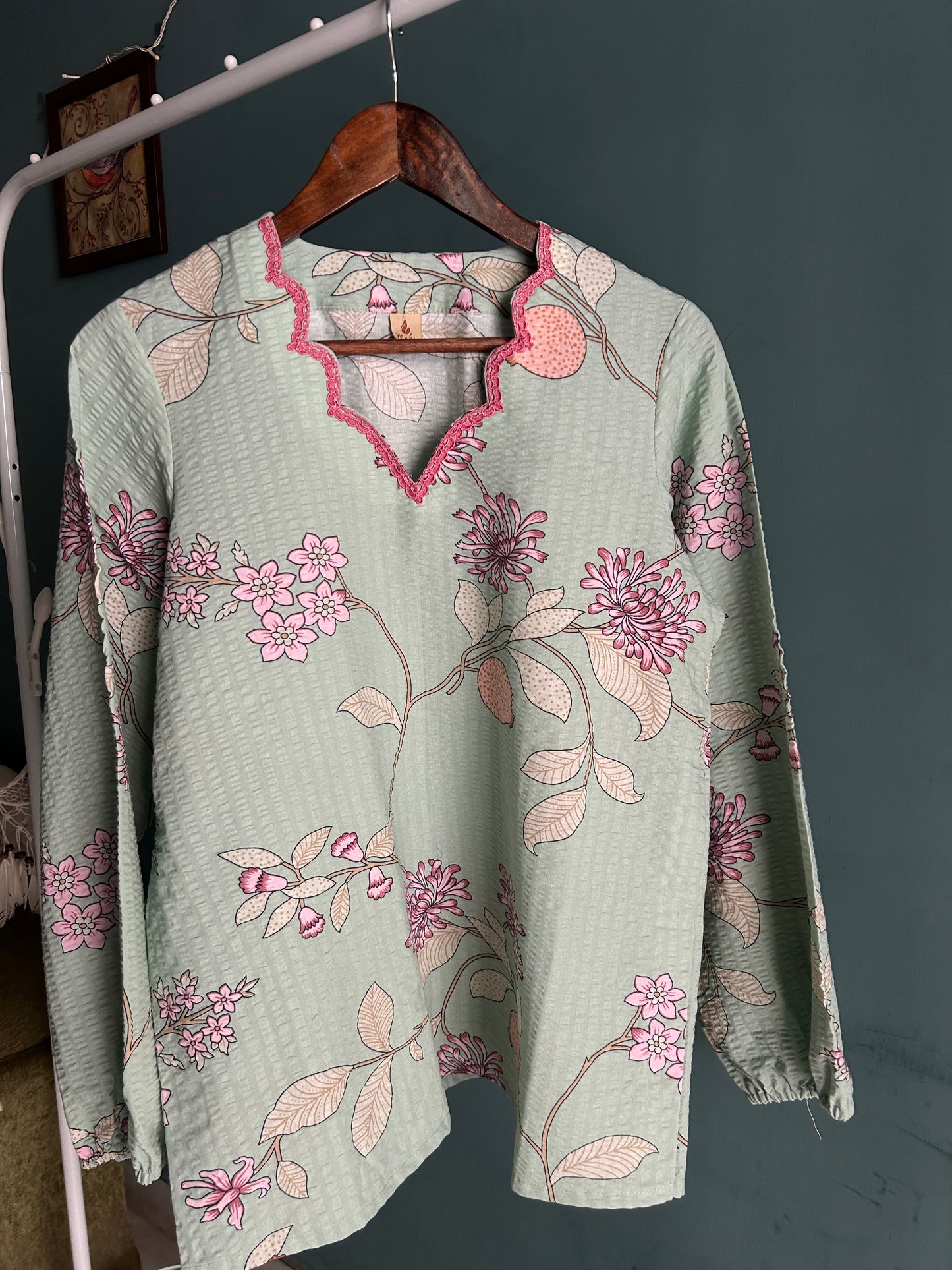 Amira Top π·