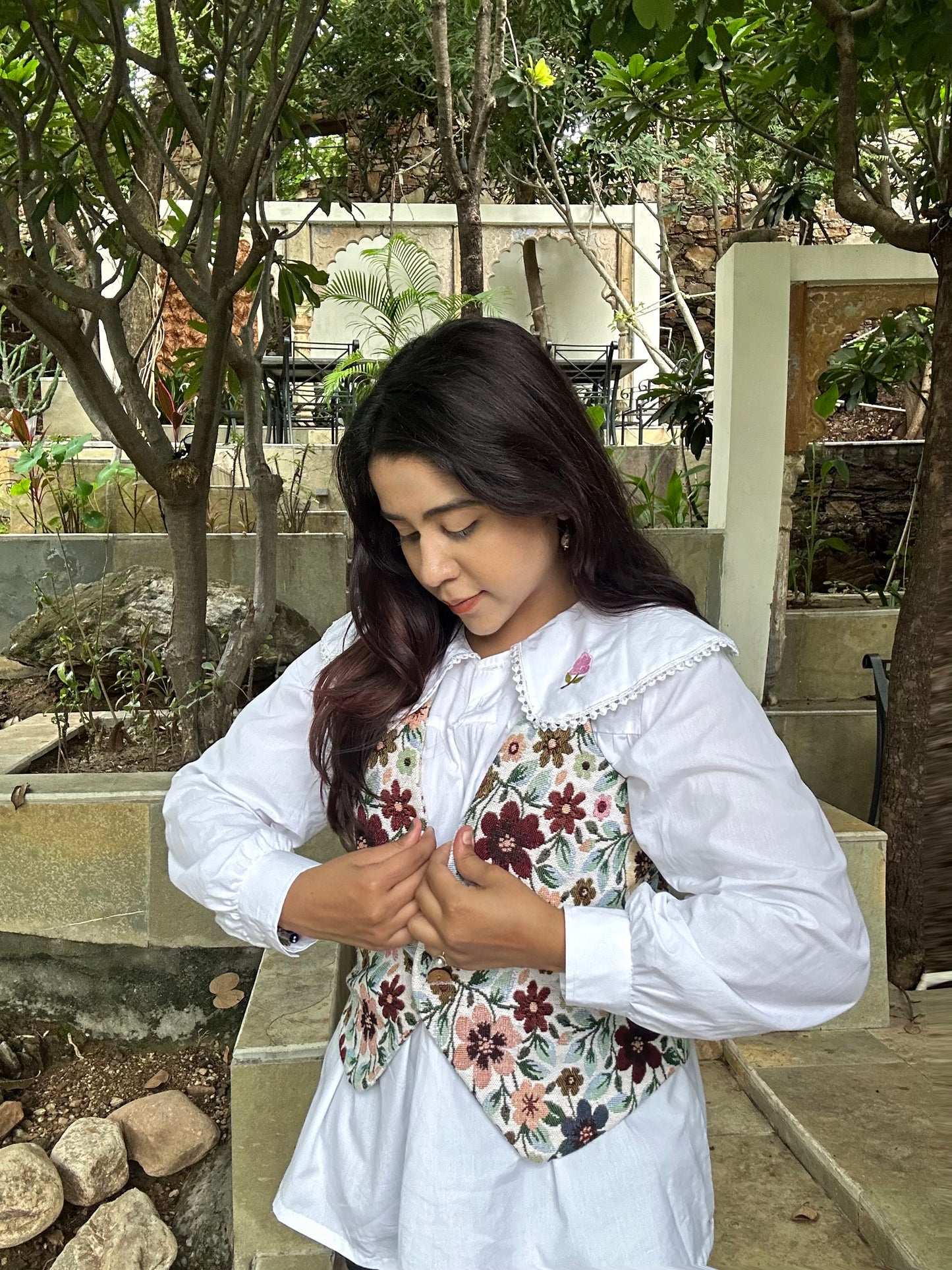 Camellia Waistcoat🪻