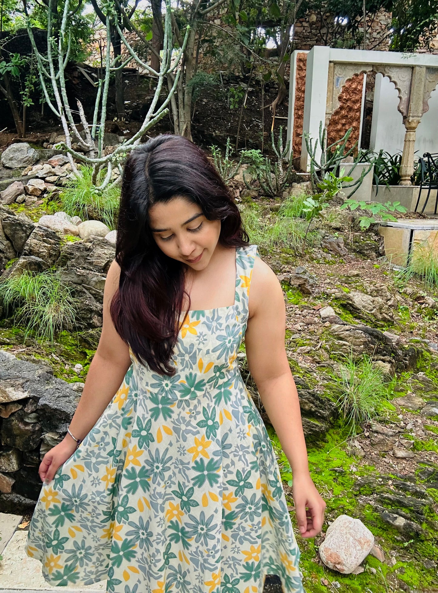 Faye Dress – Floral Midi Dress with Pockets☀️
