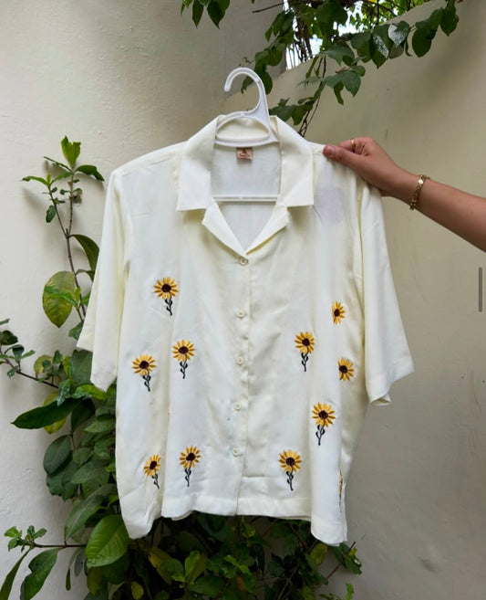 Pearl White Sunflower Shirt🌻