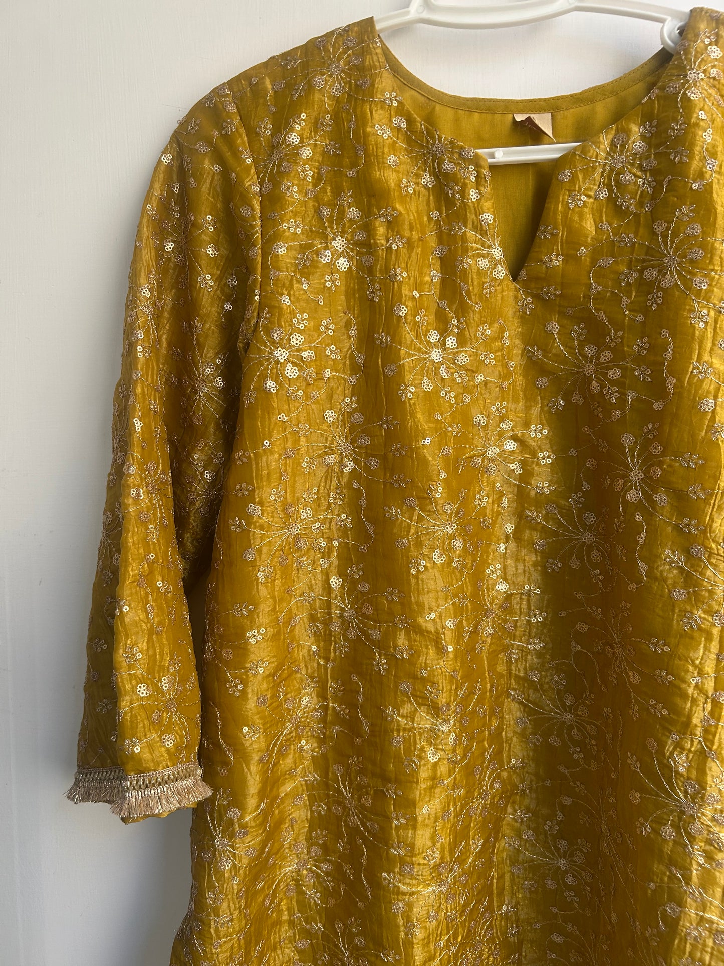 Sunheri Kurti ✨