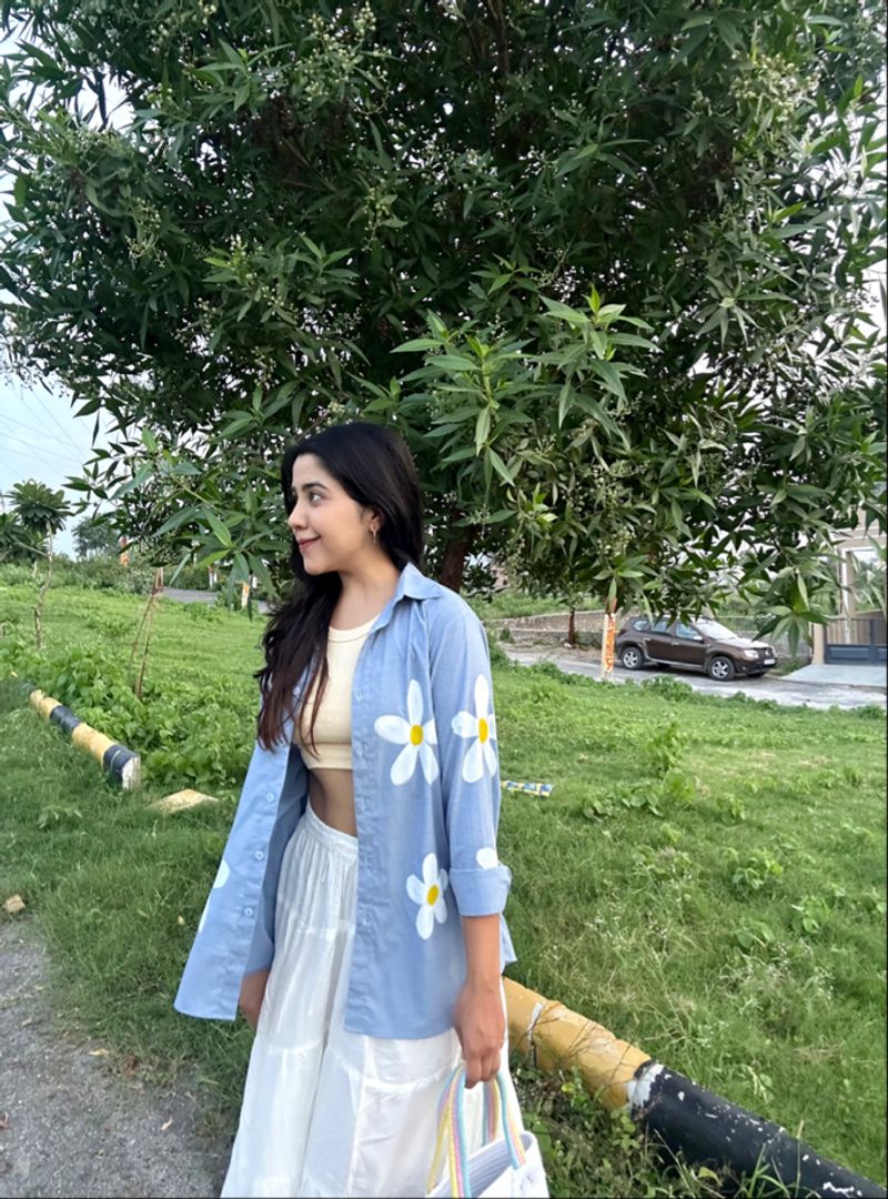 Hand-Painted Daisy Shirt