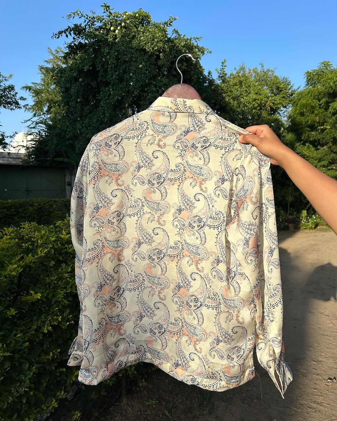 Vintage vibe shirt🤍