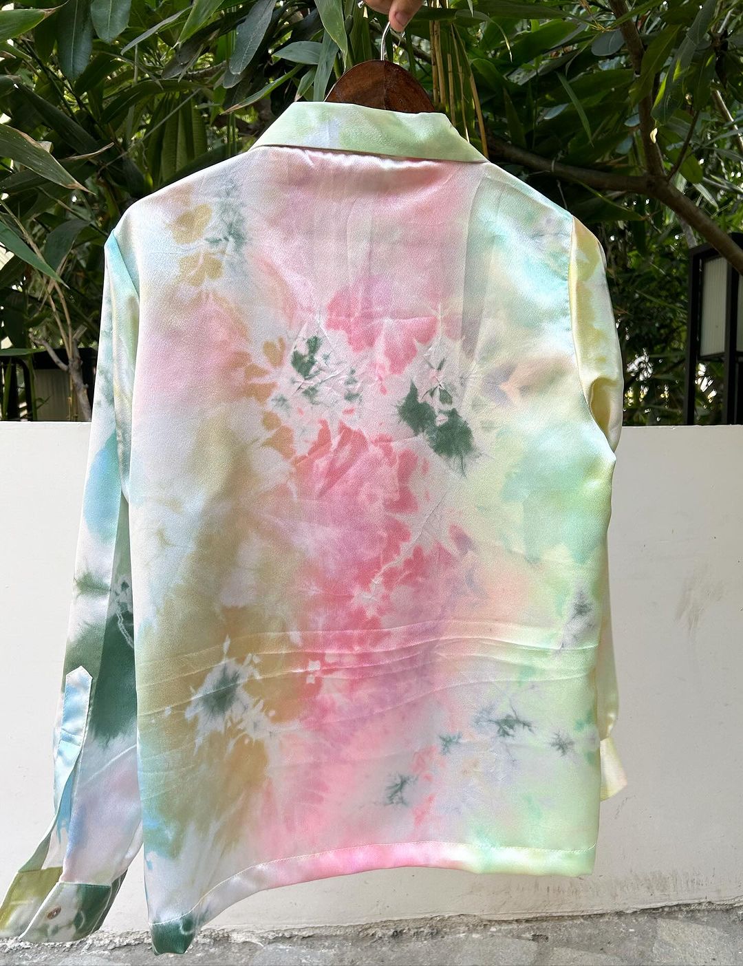 Tie n dye Satin shirt🩵💜